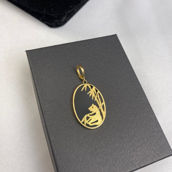 14K YELLOW GOLD PENDANT with GOLD OVER ONYX - Picture 6 of 11